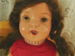 21 inch mama red face